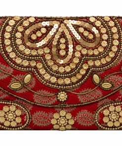 Bolso rojo bordado con pedrería